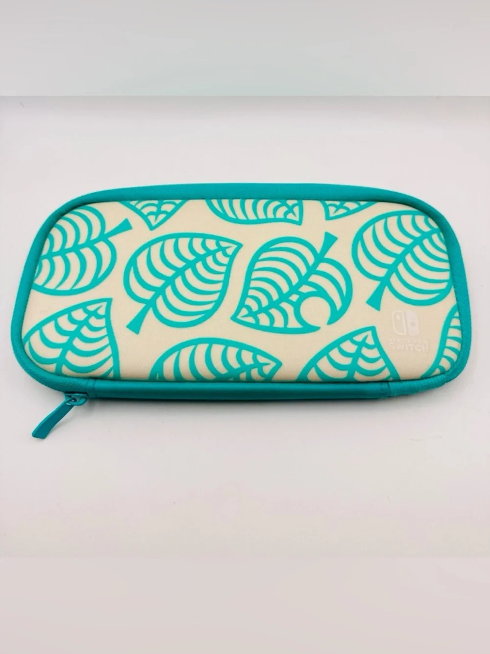 Nintendo Switch Lite Animal Crossing Horizons Aloha Edition Carrying Case